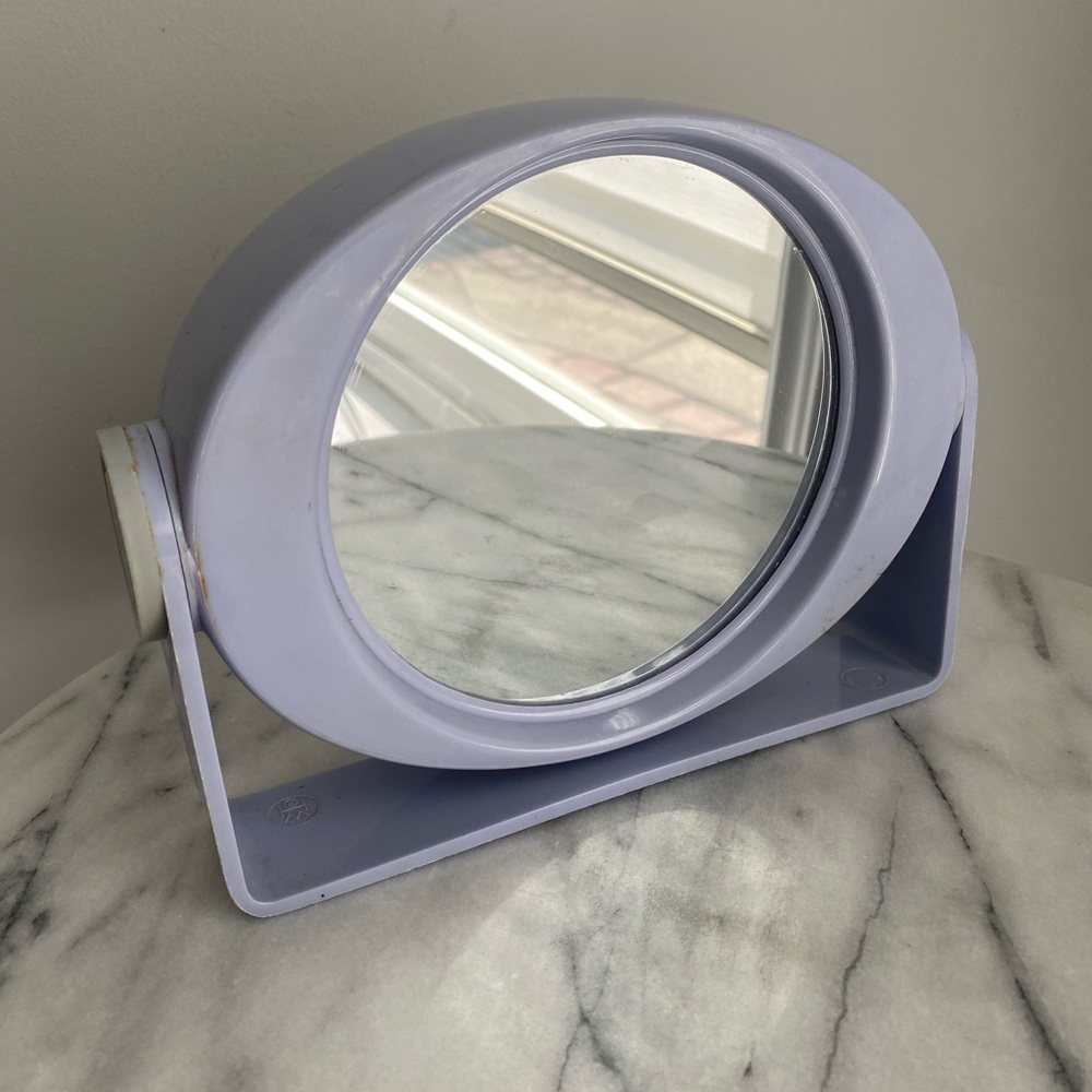 80s retro swivel mirror